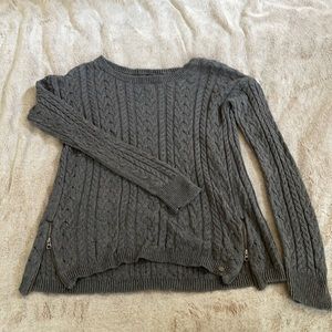 American eagle gray sweater